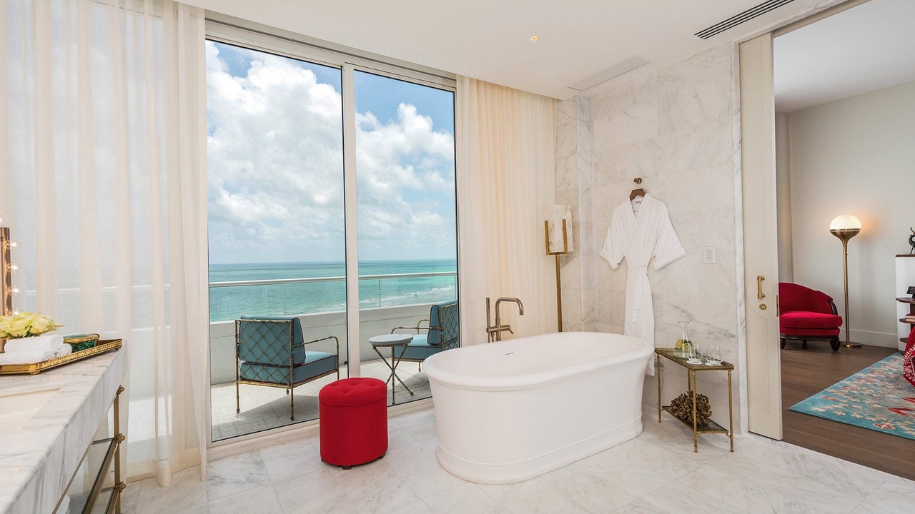 Photo of Bathroom in Mid Beach