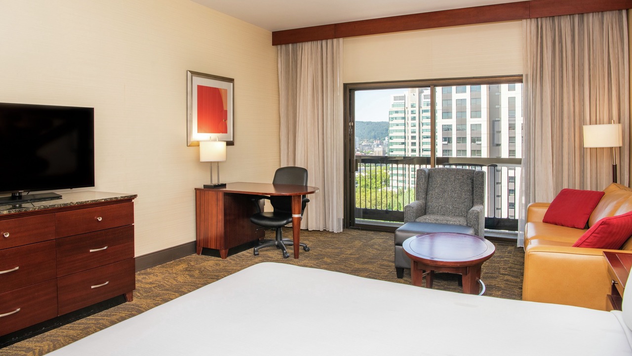 Photo of Livingroom in Lloyd District