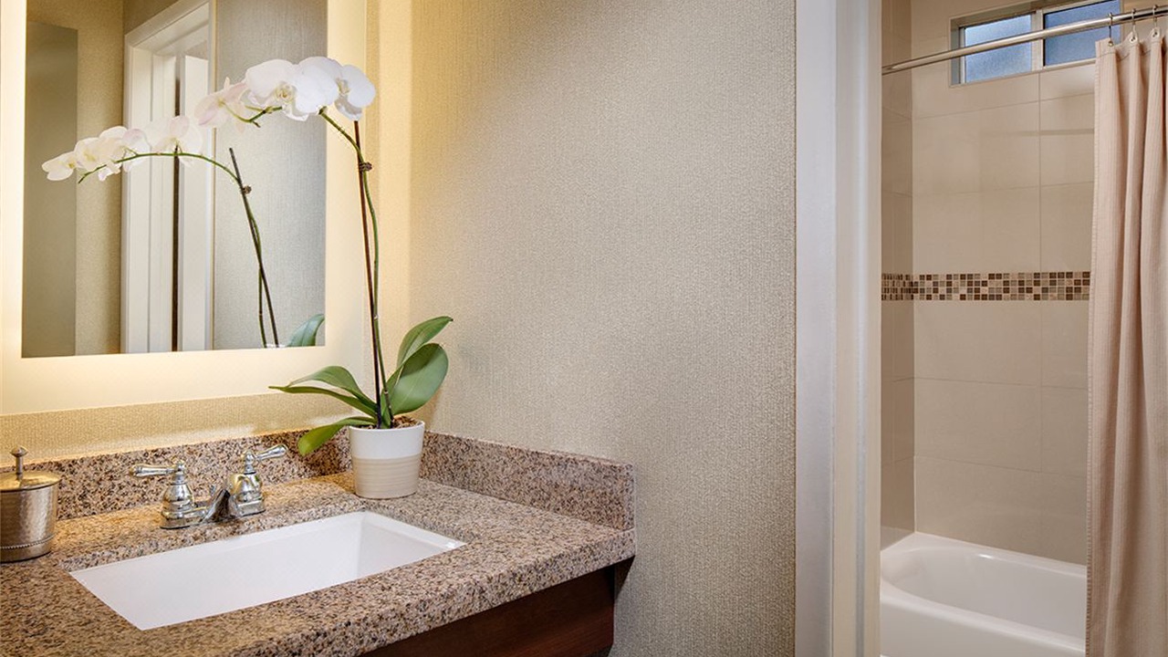 Photo of Bathroom in Central Mission Beach