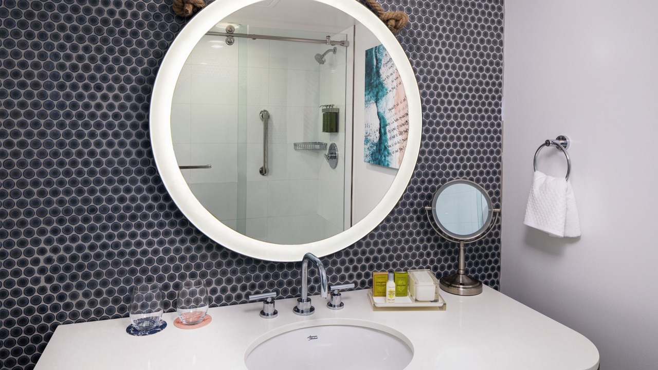 Photo of Bathroom in Uptown - Upper Duval