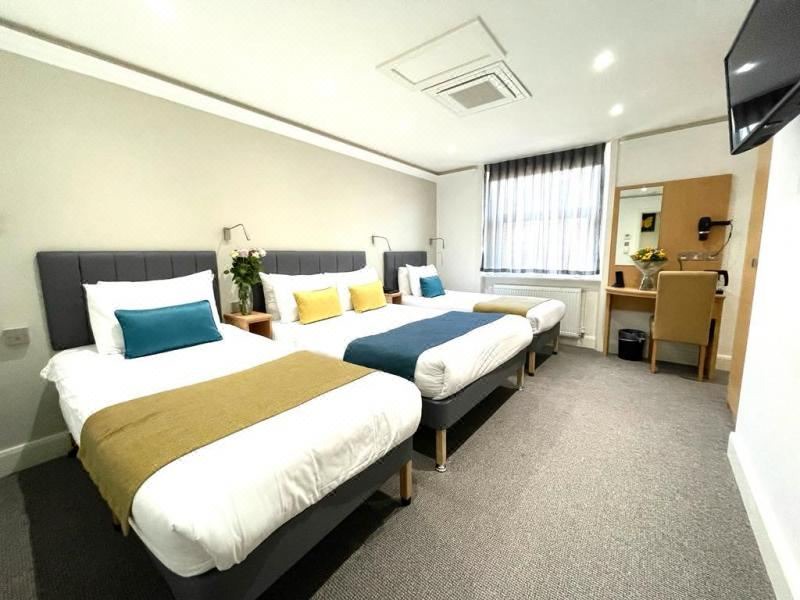 Photo of Bedroom in Lancaster Gate