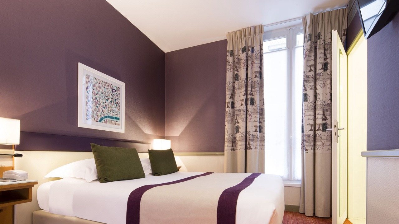 Photo of Bedroom in 13th Arrondissement