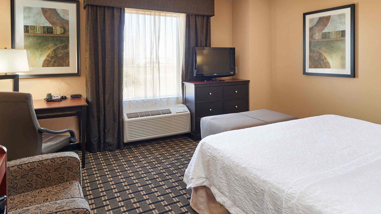 Photo of Bedroom in Sweetwater