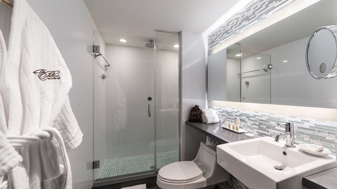 Photo of Bathroom in Mid Beach