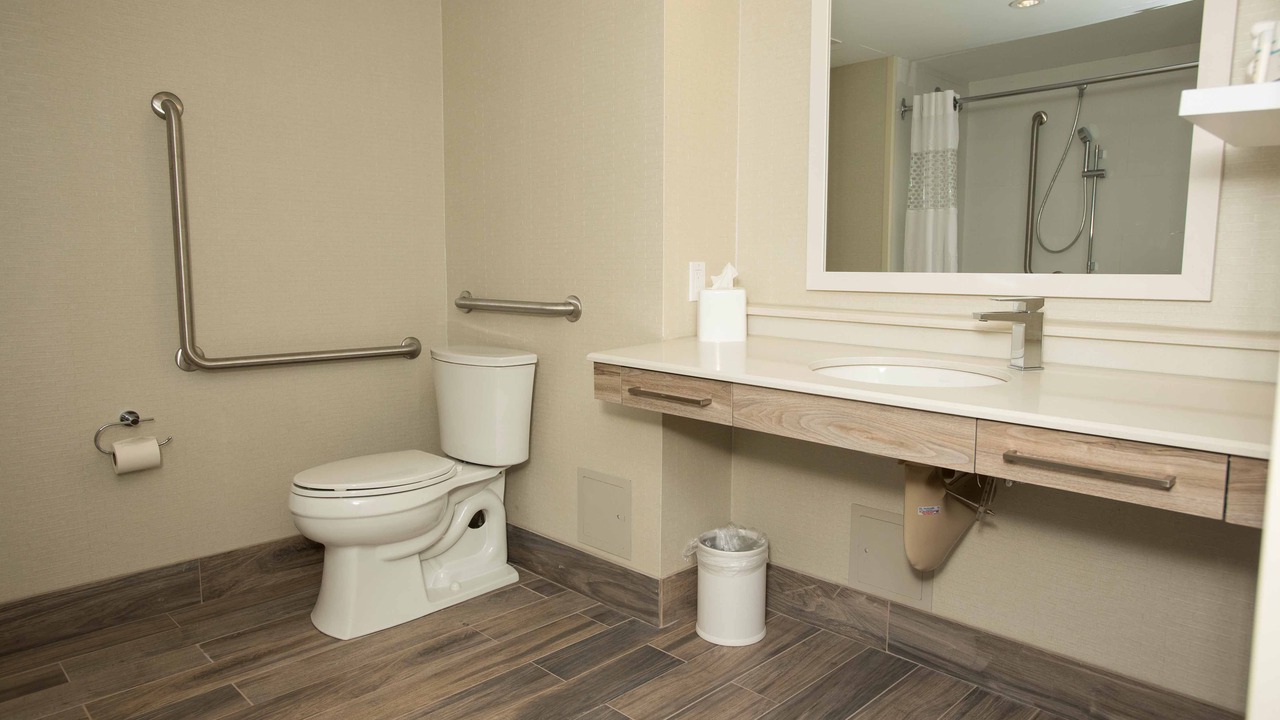 Photo of Bathroom in Thunder Bay