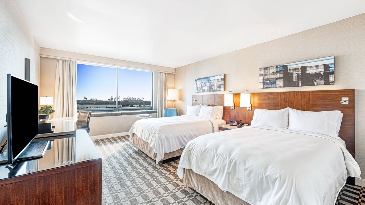 Photo of Bedroom in Downtown Long Beach