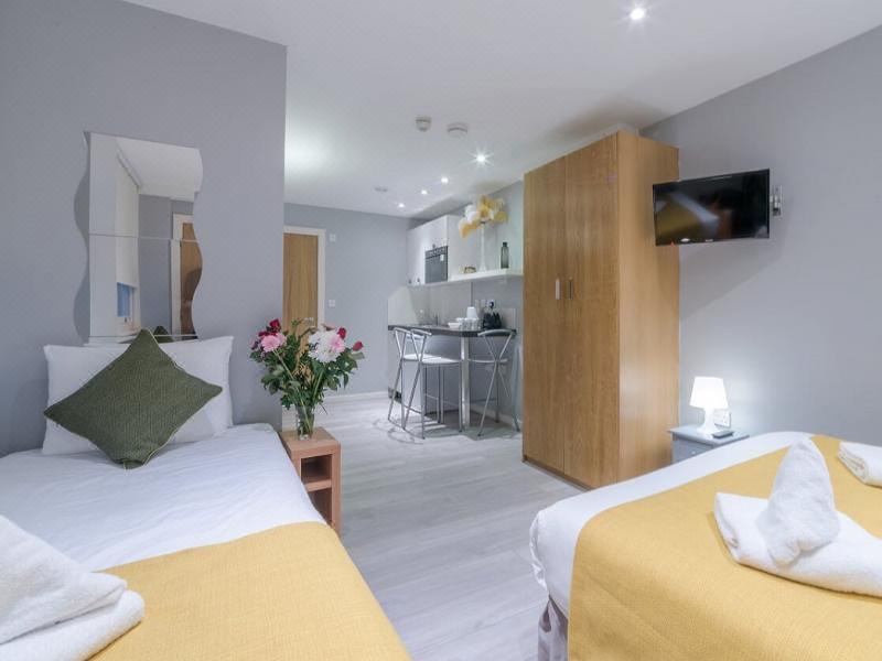 Photo of Bedroom in Lancaster Gate