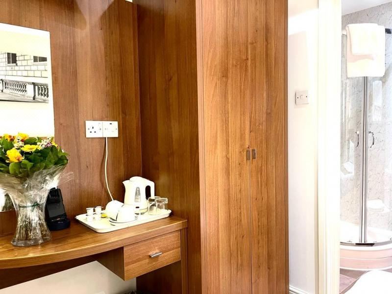 Photo of Others in Lancaster Gate