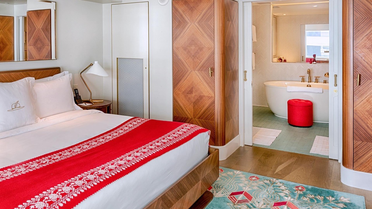 Photo of Bedroom in Mid Beach