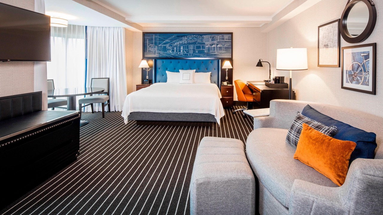 Photo of Livingroom in Coolidge Corner South Side