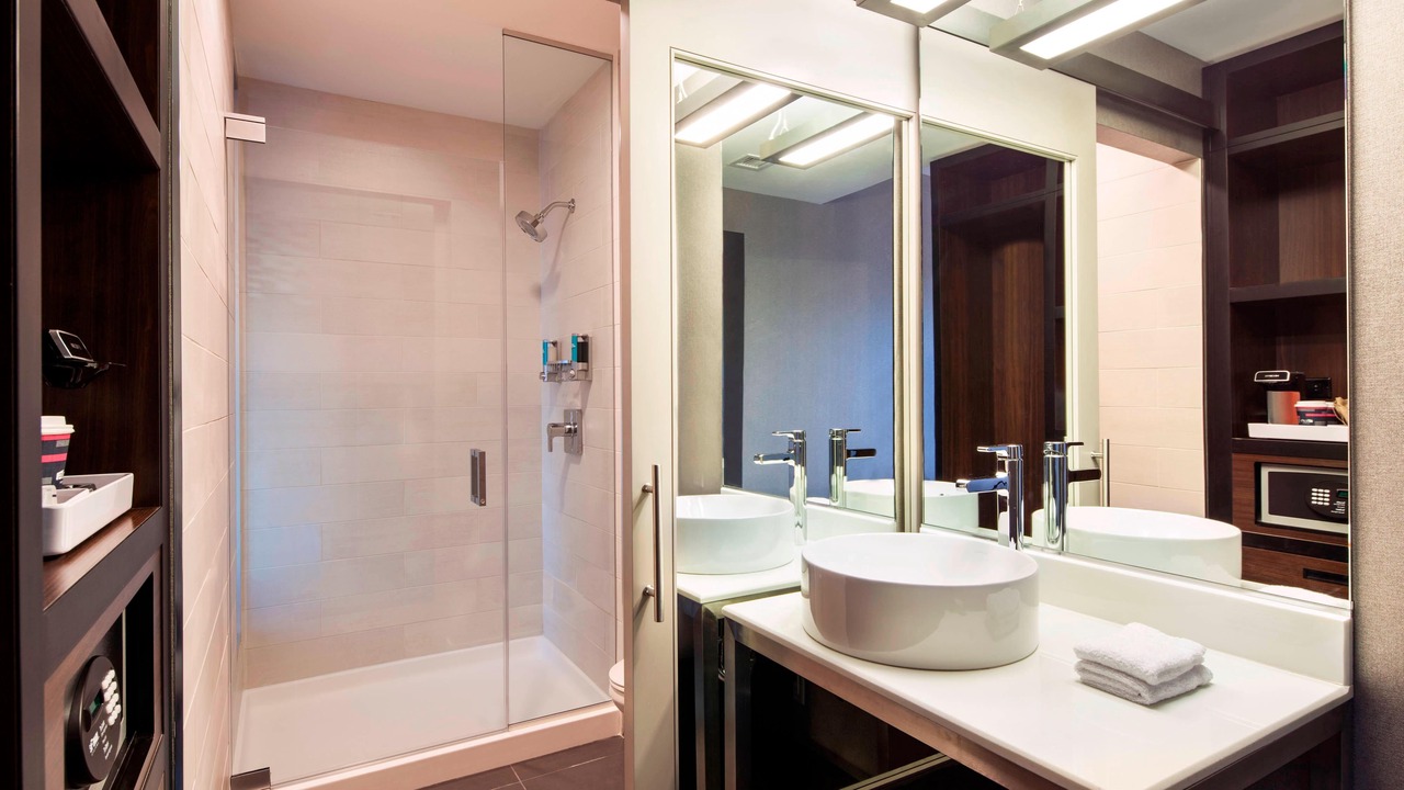 Photo of Bathroom in D Street - West Broadway