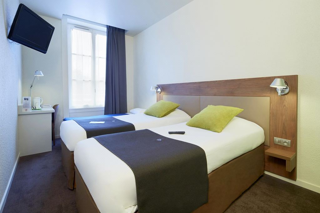 Photo of Bedroom in 2nd Arrondissement