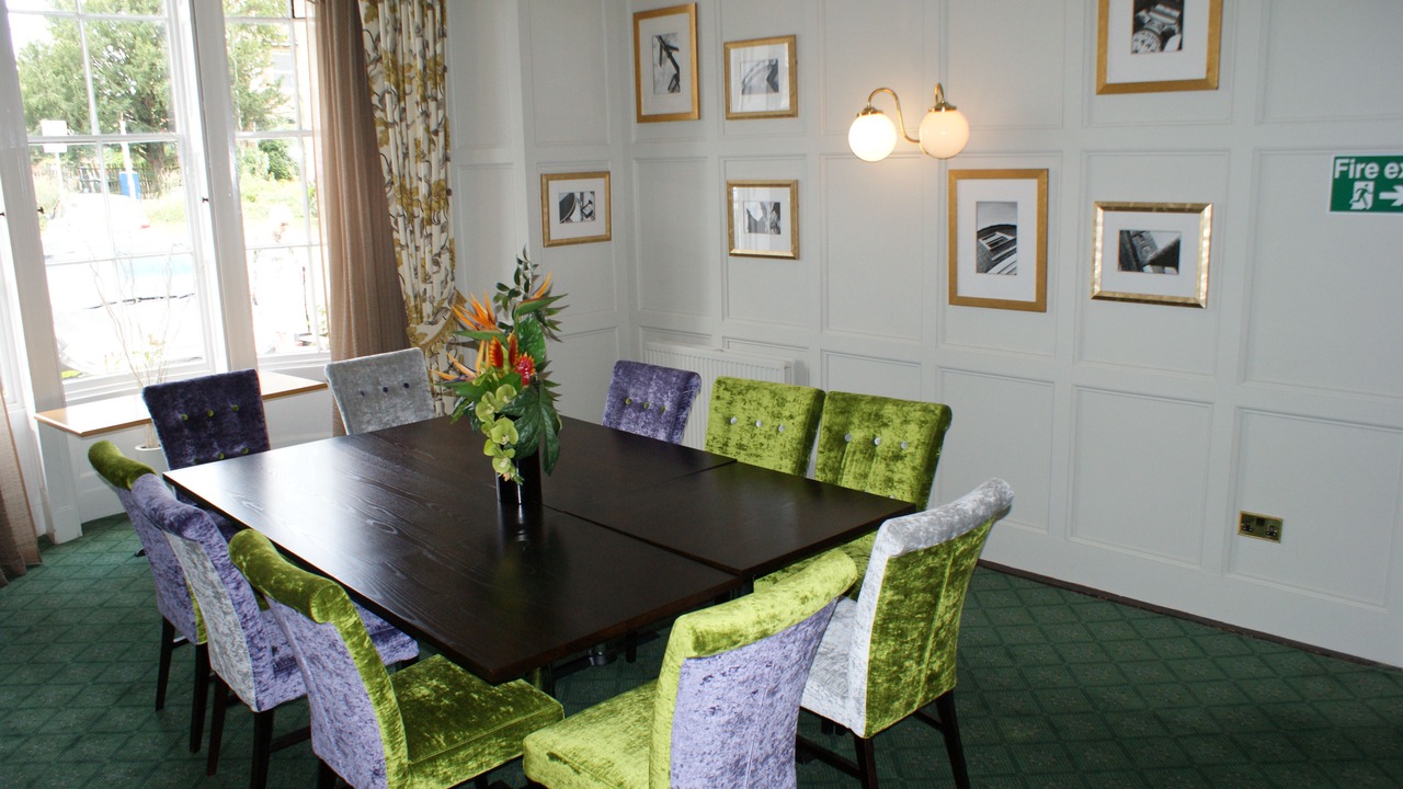 Photo of Livingroom in Alton