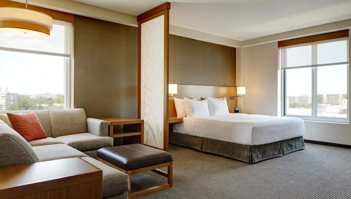 Photo of Livingroom in Southeast Yonkers