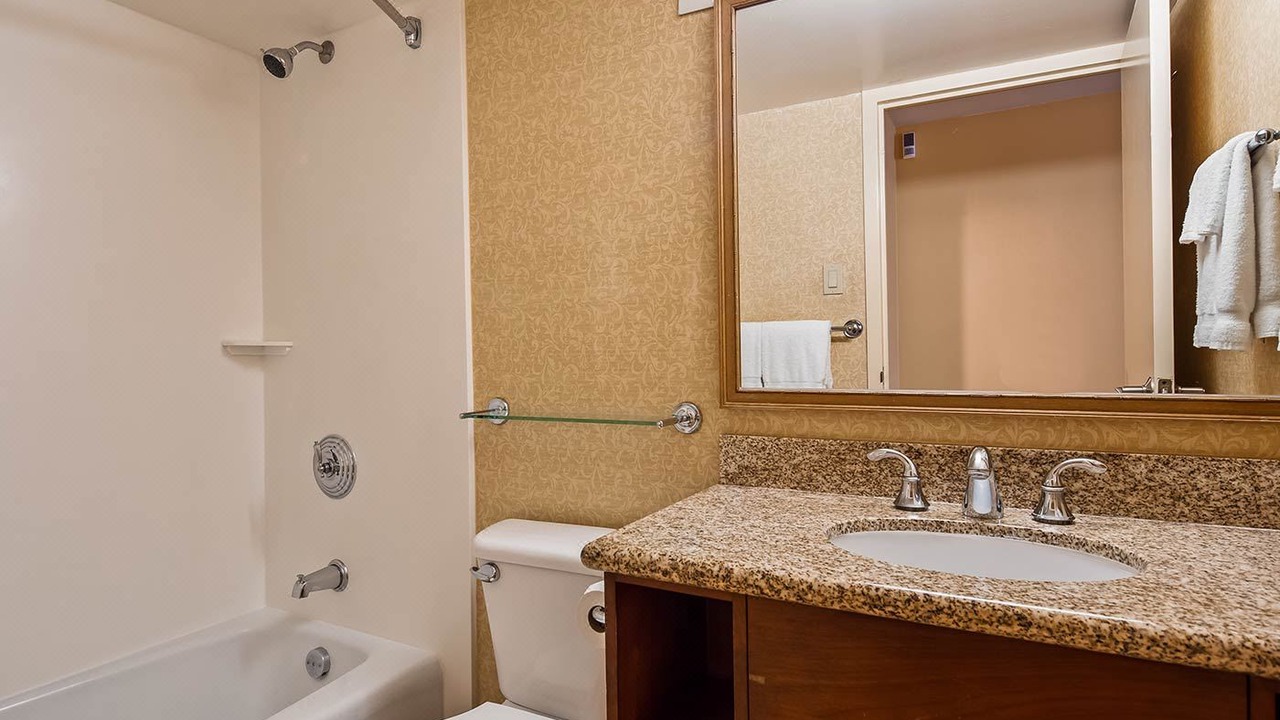 Photo of Bathroom in Western Honolulu