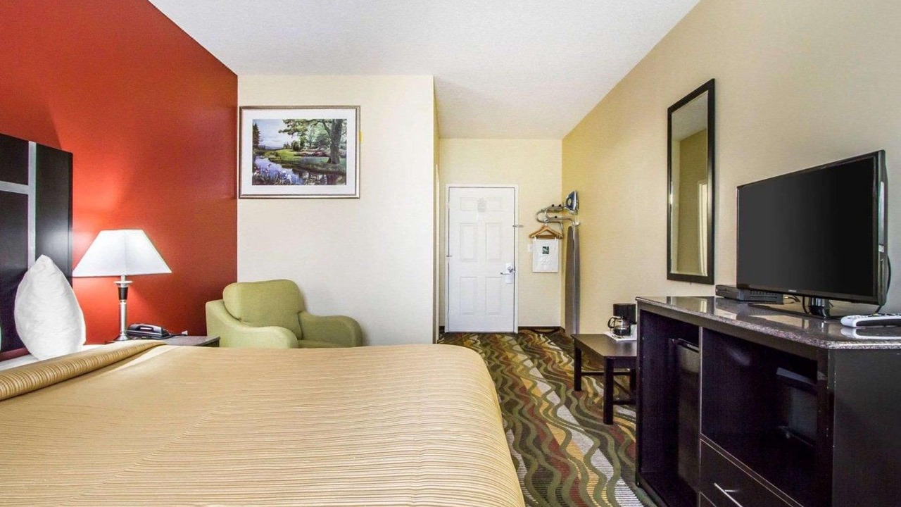 Photo of Bedroom in Fort Payne
