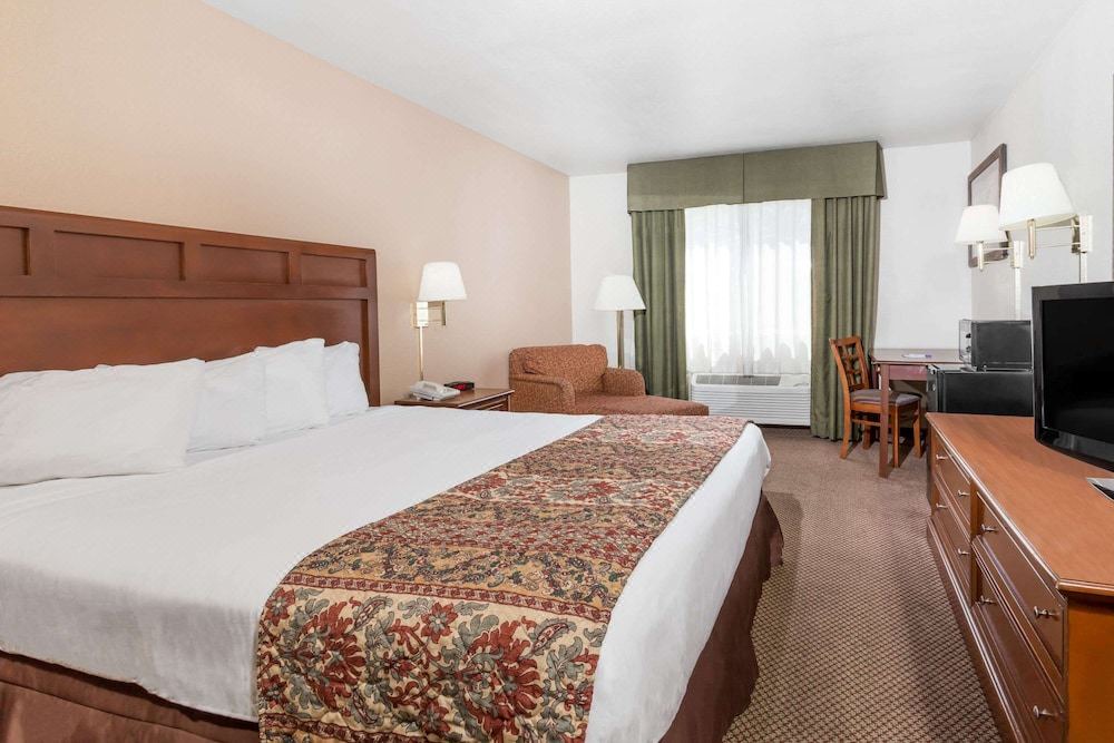 Photo of Bedroom in Yreka