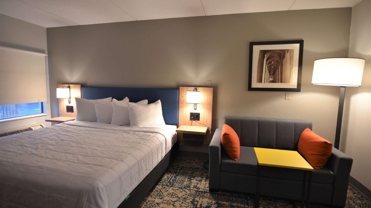 Photo of Bedroom in Pine Grove