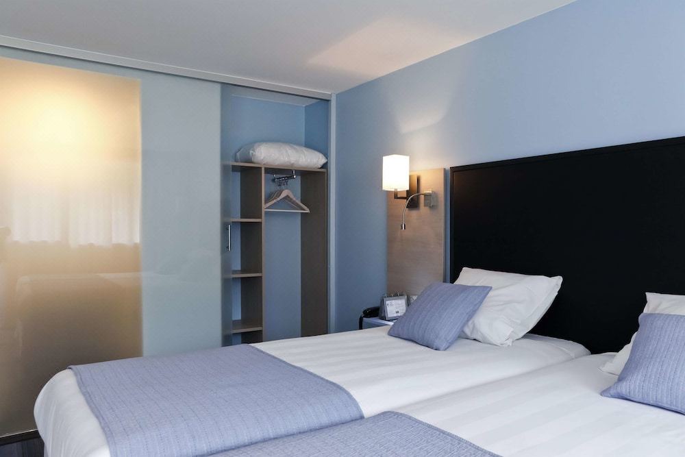 Photo of Bedroom in Sainte-Foy-les-Lyon