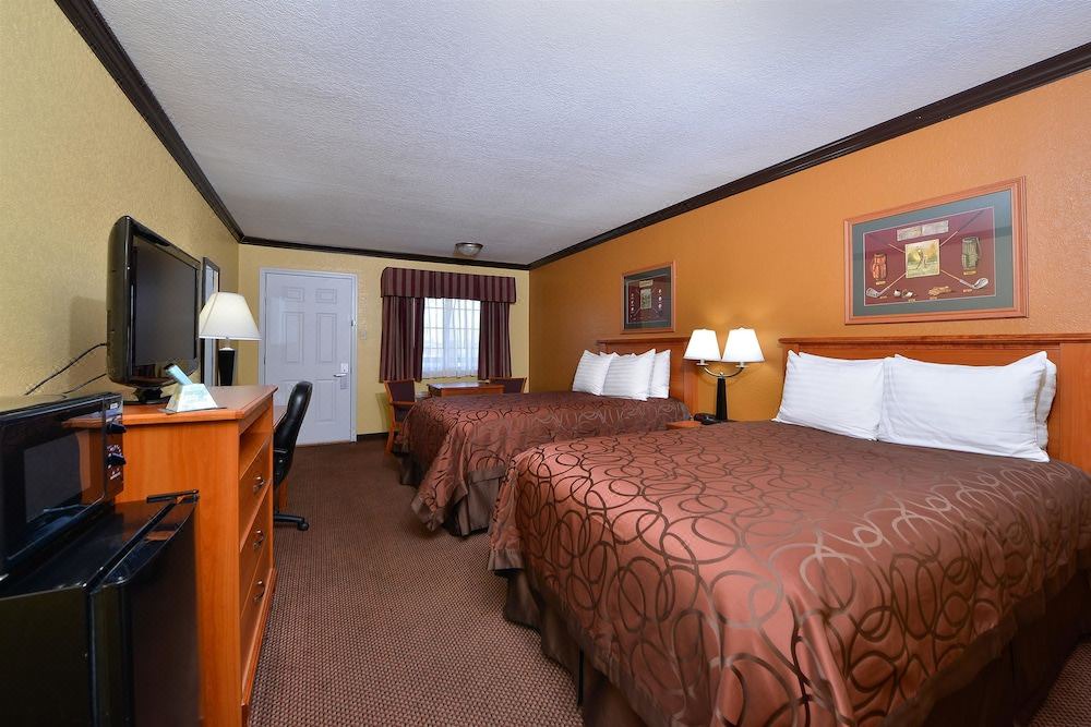 Photo of Bedroom in Center