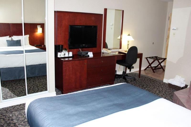 Photo of Bedroom in Mont-Laurier