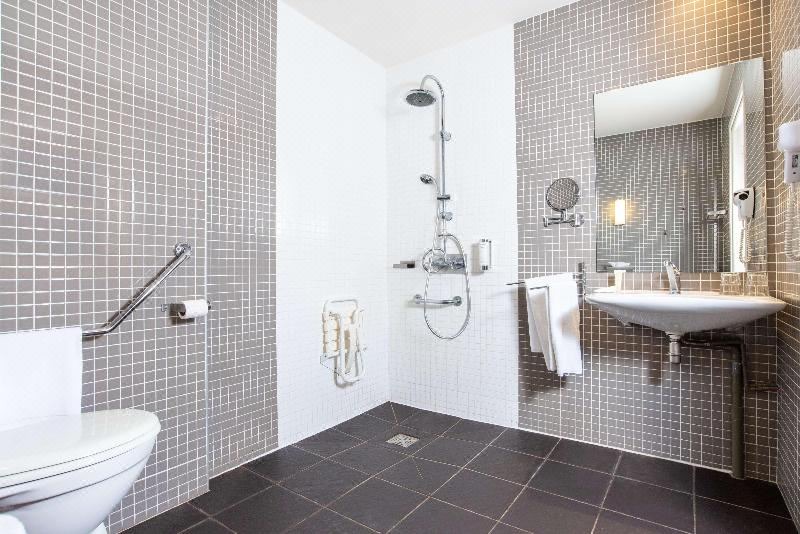 Photo of Bathroom in Colomiers