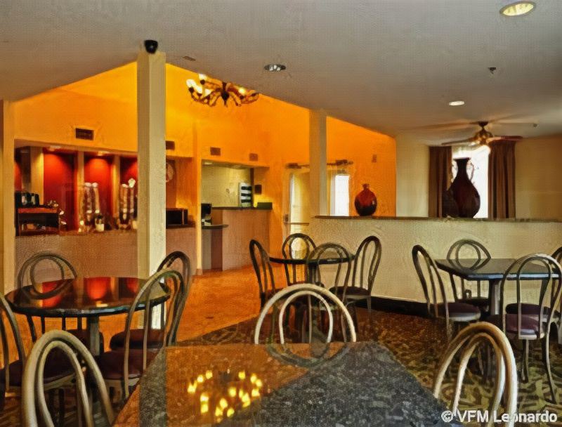 Photo of Livingroom in Alexandria