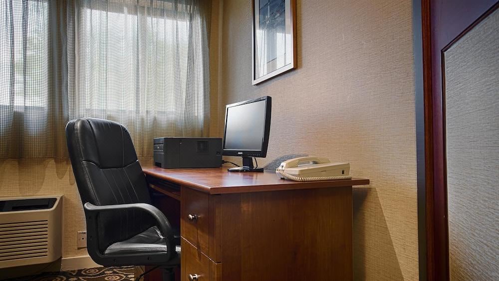 Photo of Livingroom in Rockland