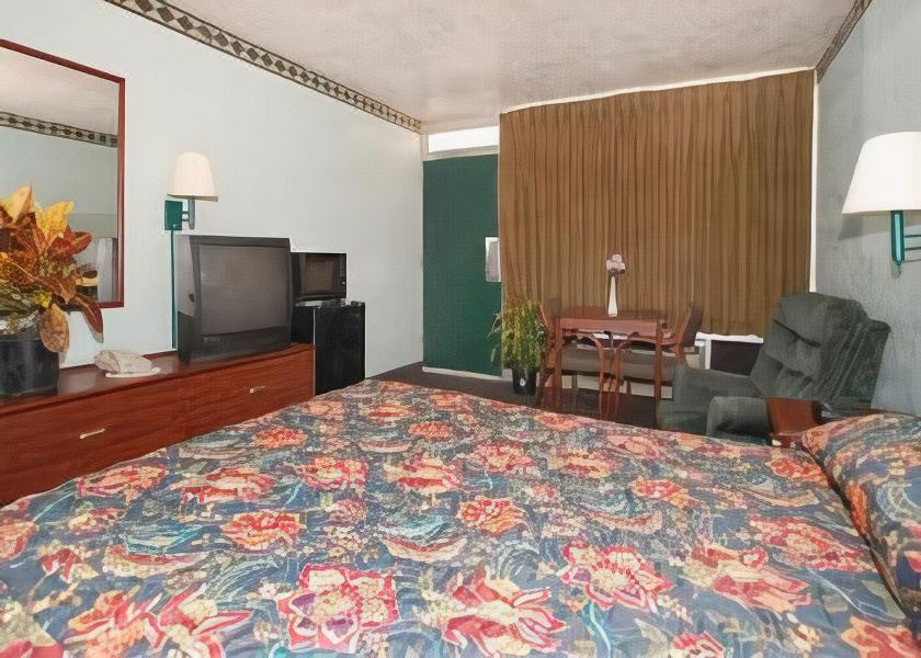Photo of Bedroom in Winfield