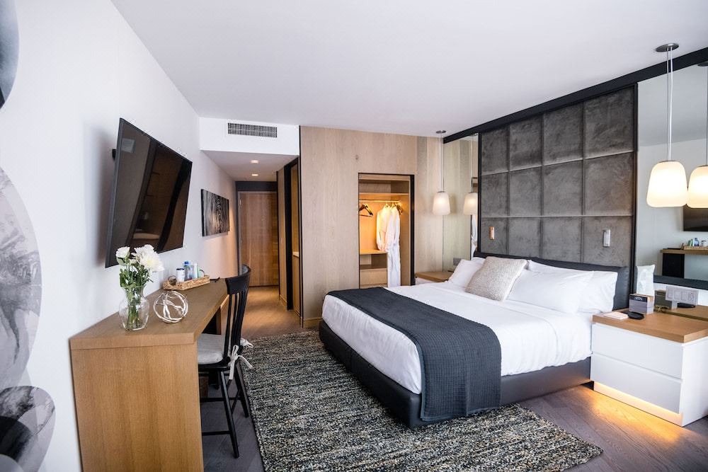 Photo of Bedroom in Logan Square