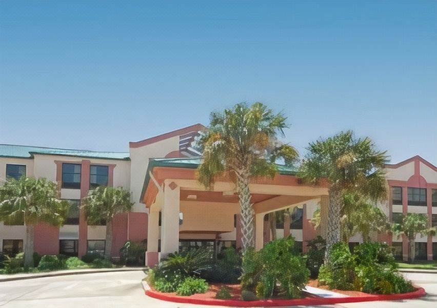 Photo of Buildings in New Iberia