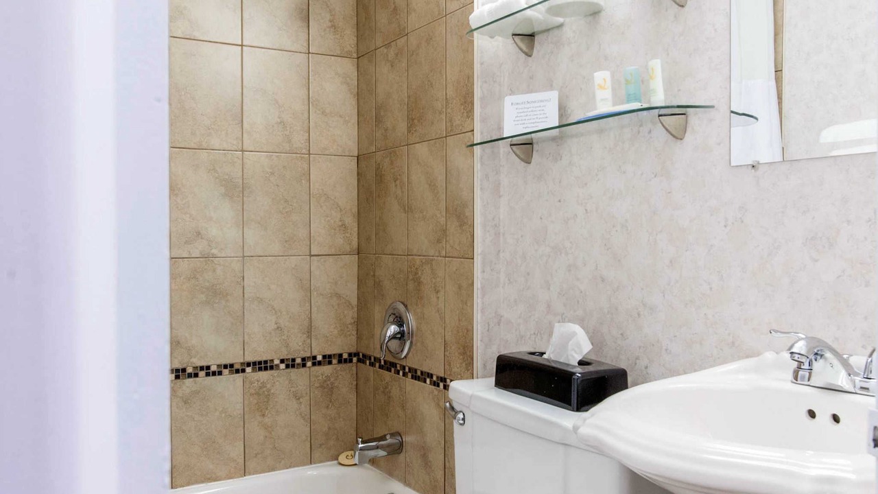 Photo of Bathroom in Gander