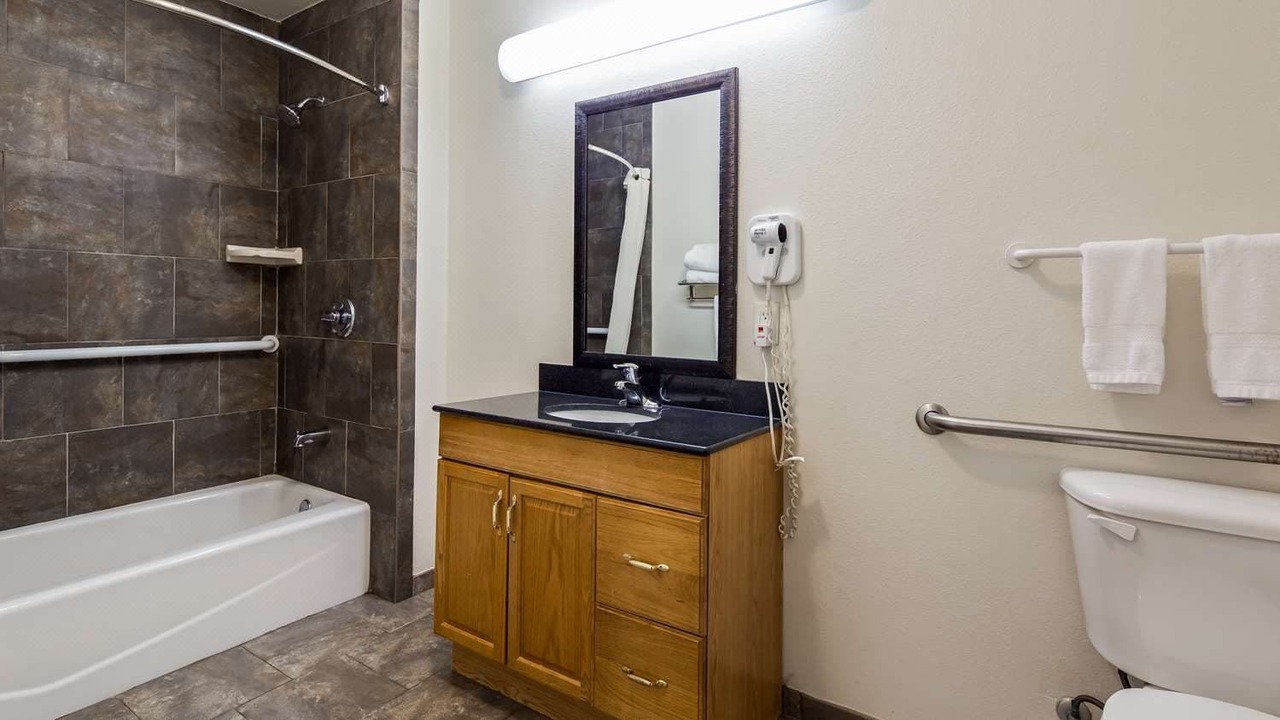 Photo of Bathroom in Falfurrias
