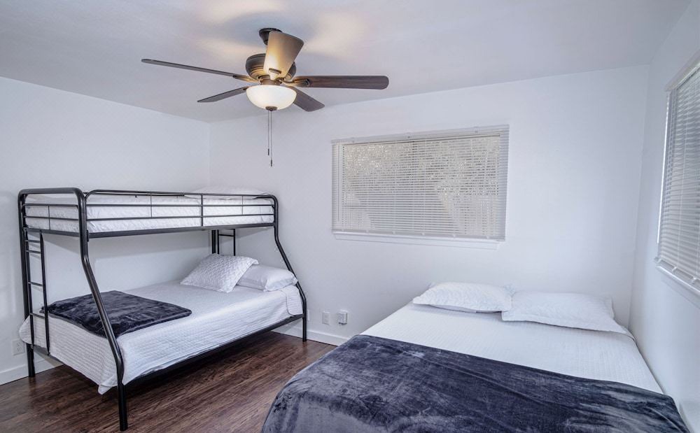 Photo of Bedroom in Midtown