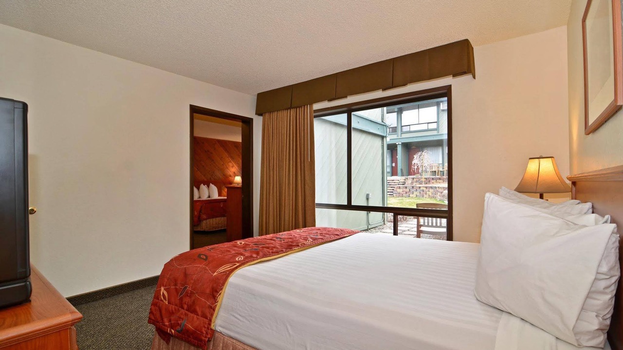 Photo of Bedroom in Mount Shasta