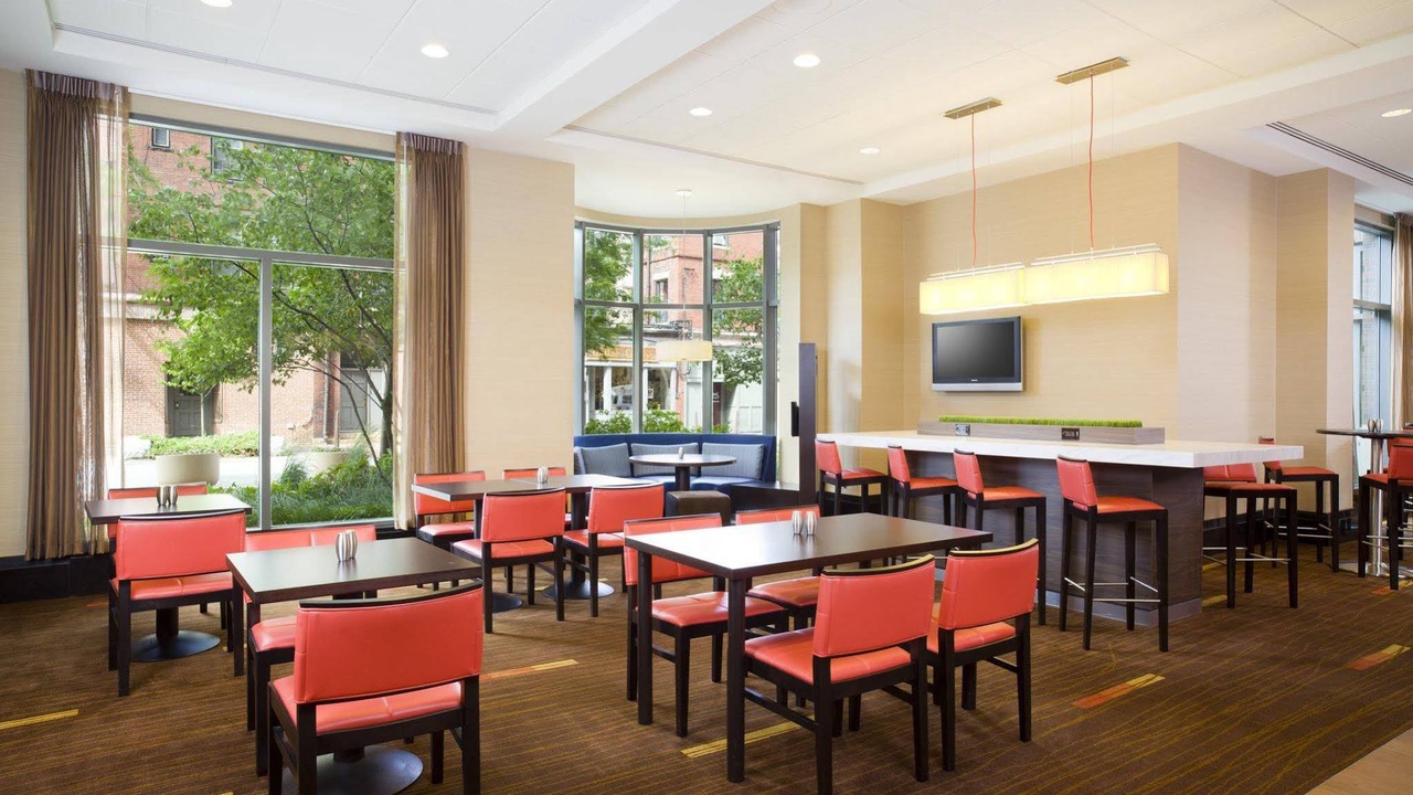 Photo of Livingroom in Coolidge Corner South Side