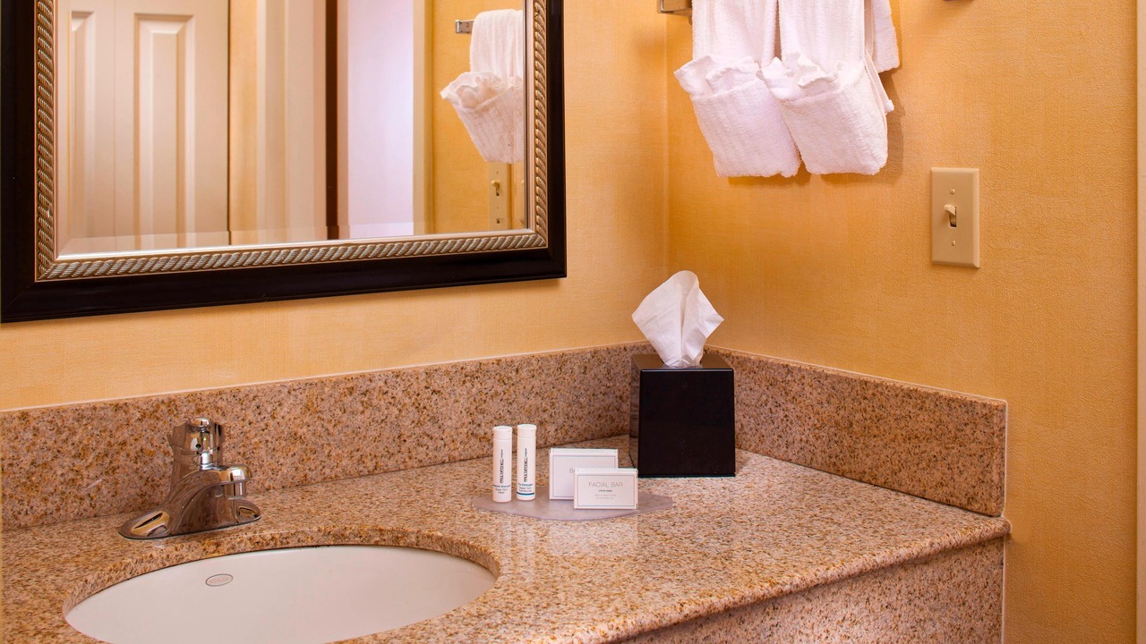 Photo of Bathroom in Highlands - Perkins