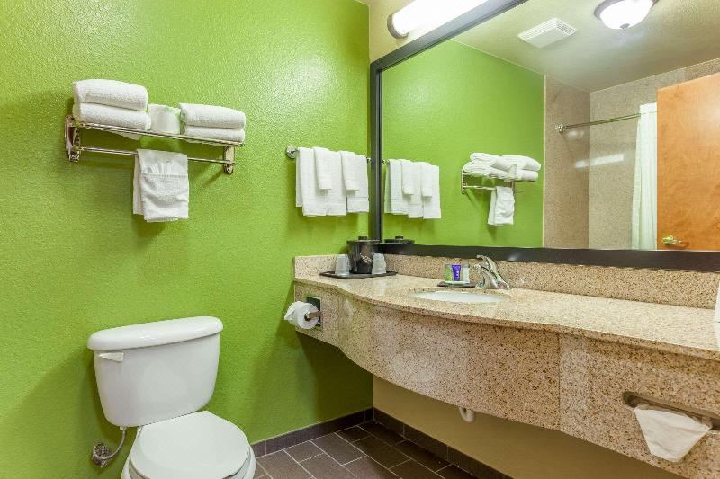 Photo of Bathroom in Hewitt