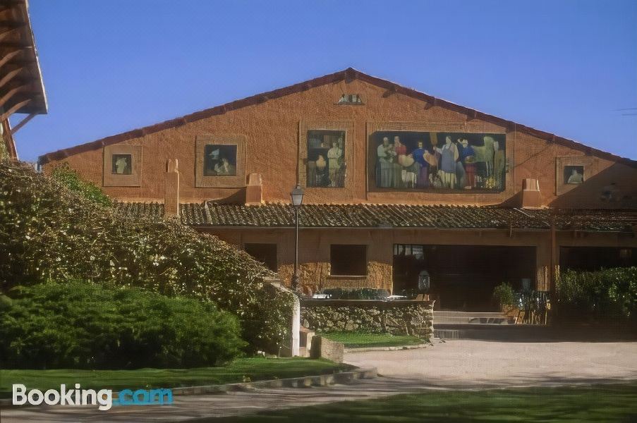 Photo of Buildings in Torrecaballeros