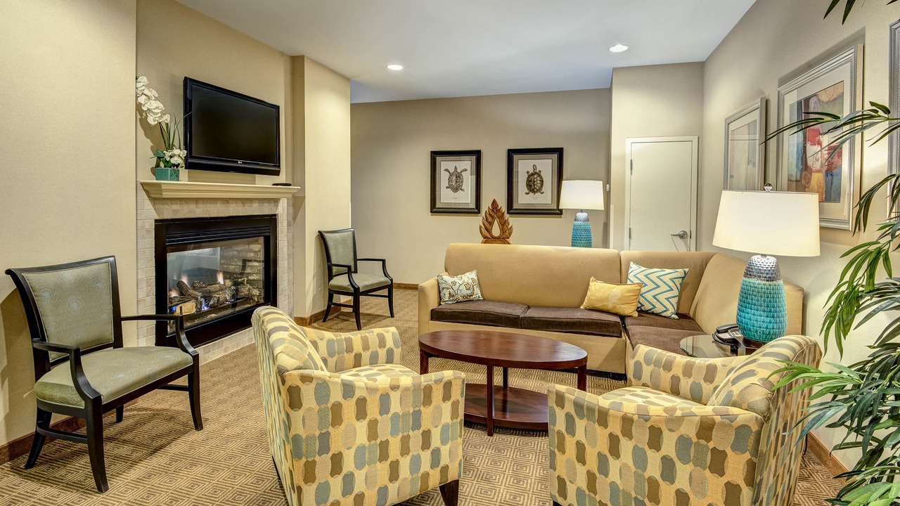 Photo of Livingroom in Tinton Falls