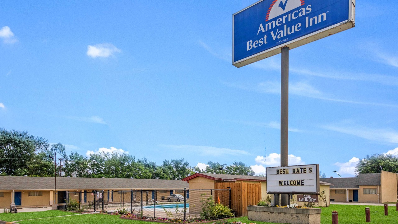 Photo of Buildings in Giddings