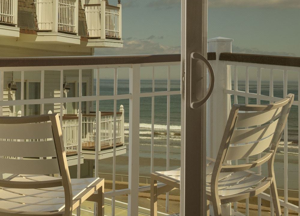 Photo of Buildings in Hull