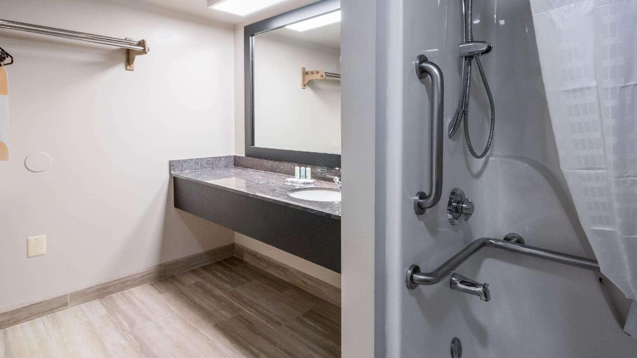 Photo of Bathroom in Dandridge