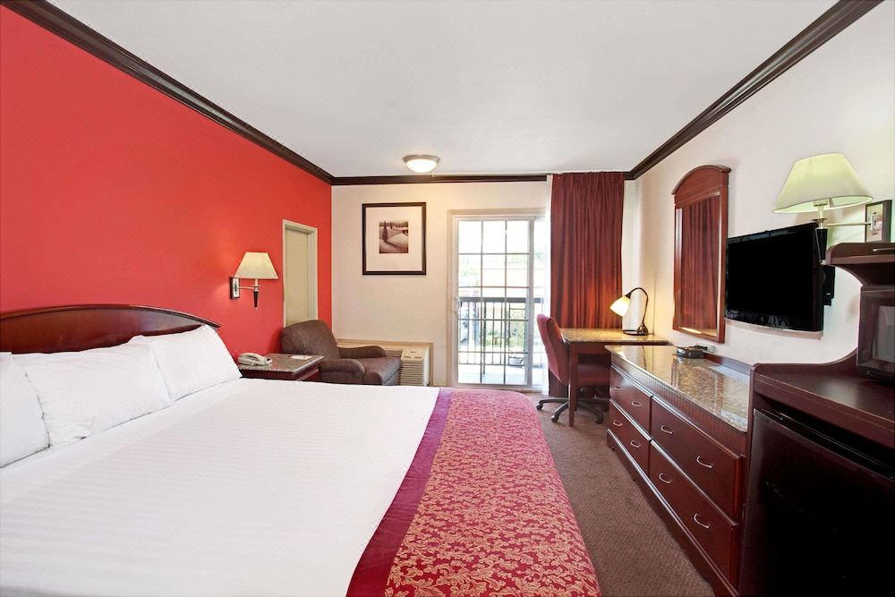 Photo of Bedroom in Lamanda Park