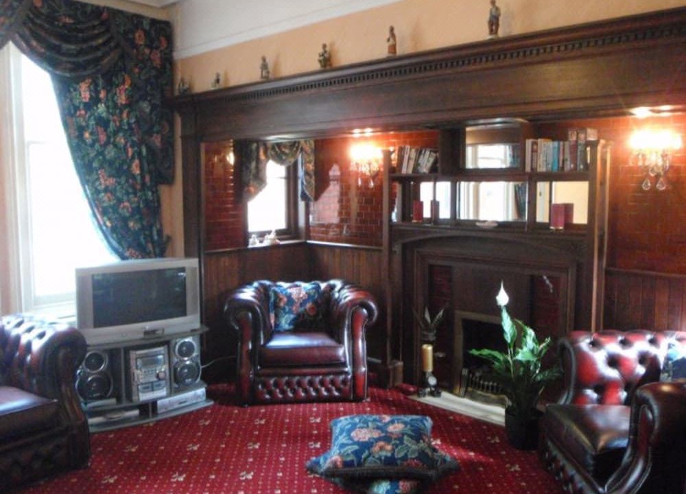 Photo of Livingroom in Horsham