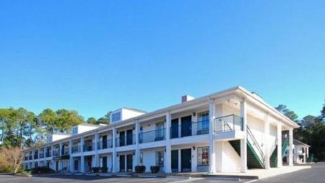 Photo of Buildings in Bainbridge