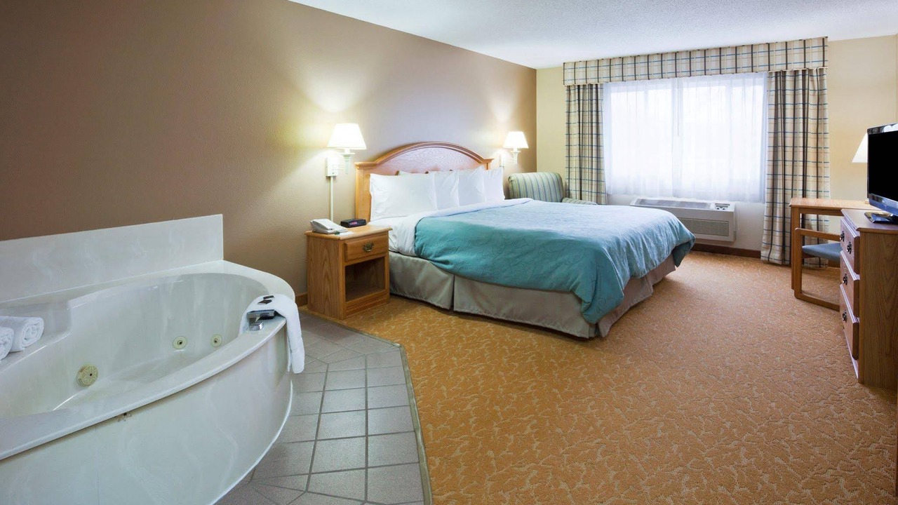 Photo of Bedroom in Brainerd