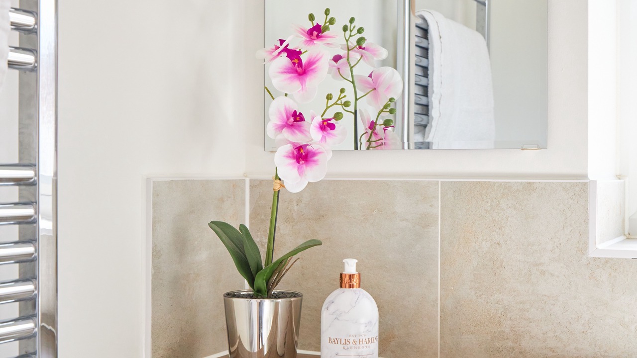 Photo of Others in Gravesend