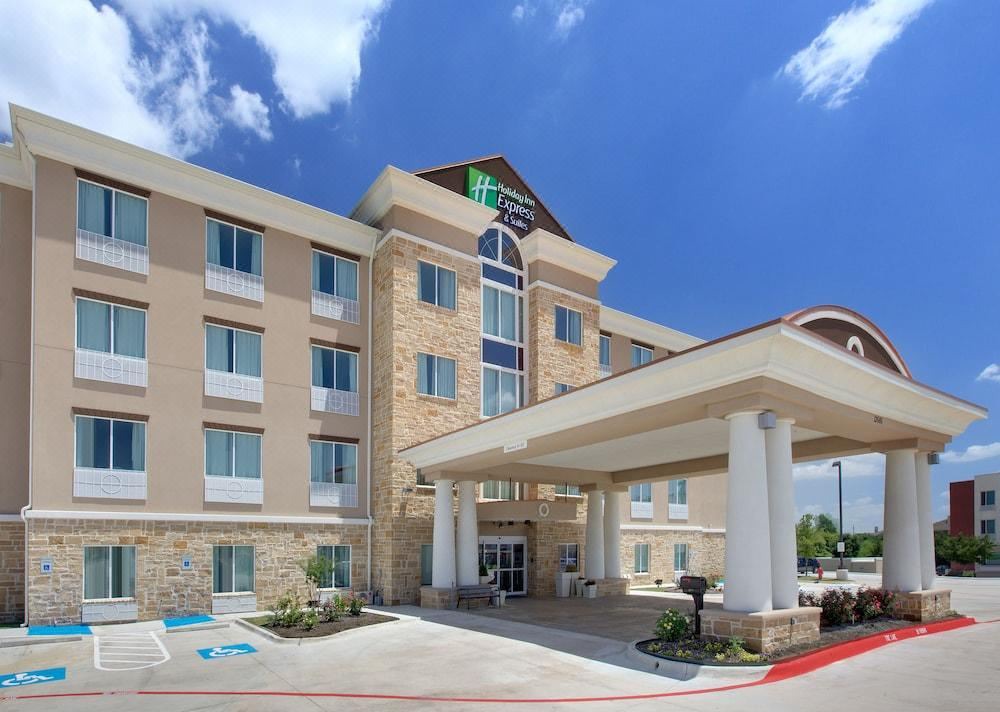 Photo of Buildings in Roanoke