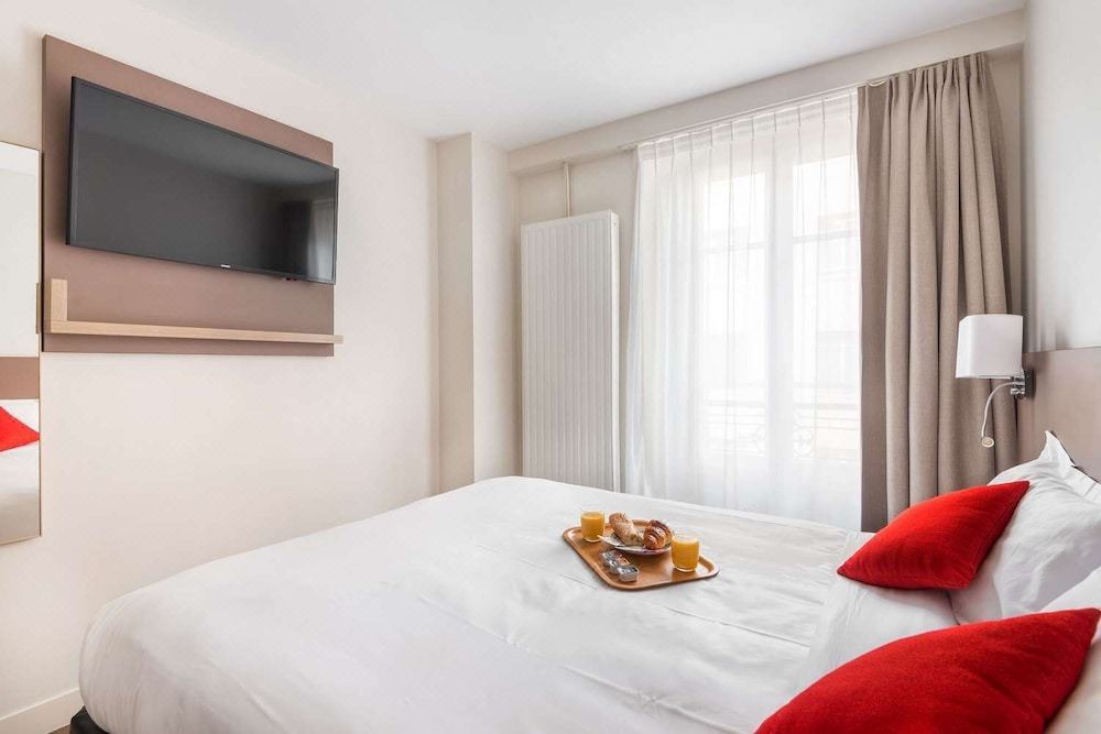 Photo of Bedroom in Quartier de la Plaine-de-Monceaux